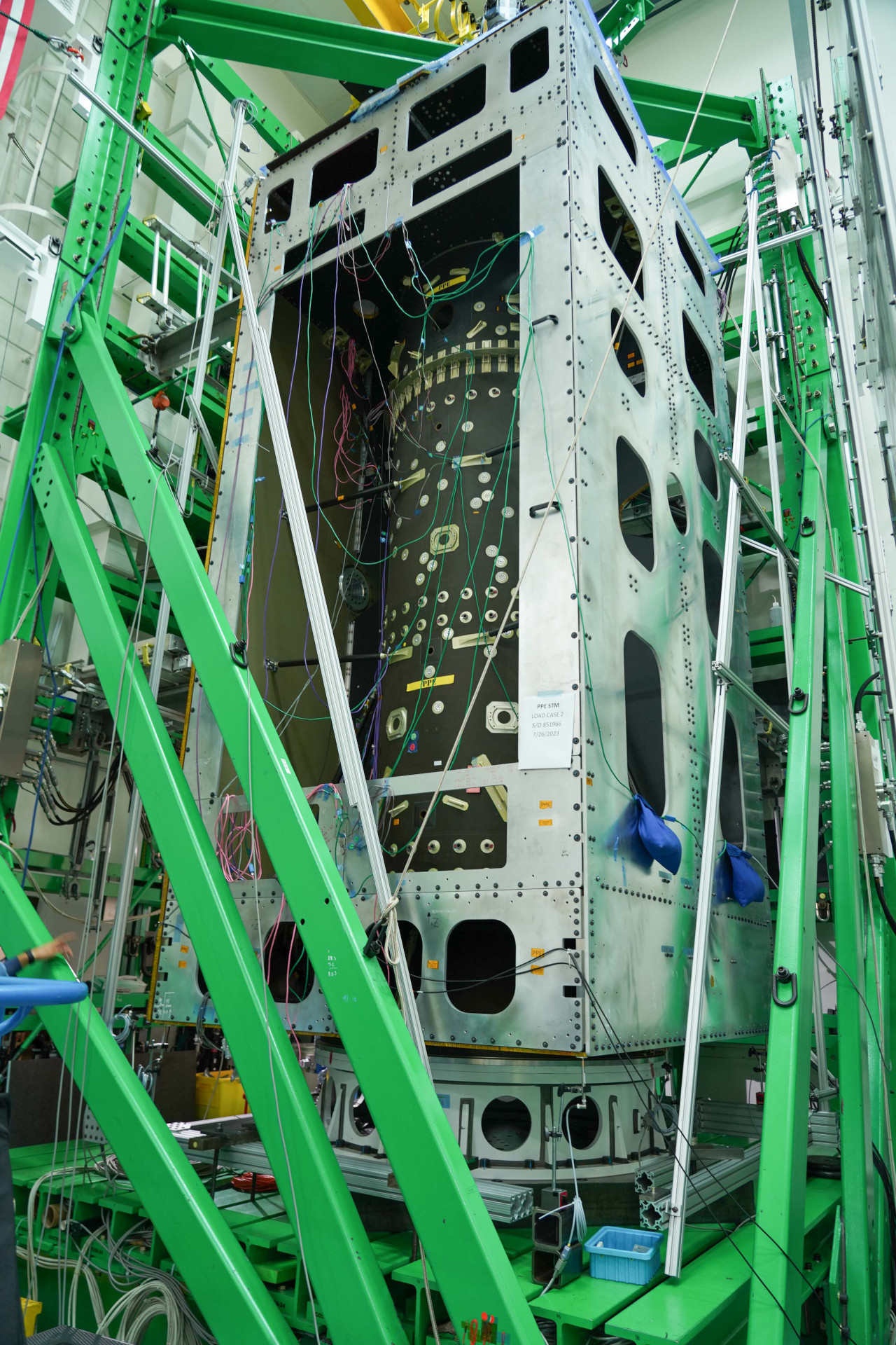 PPE’s Structural Static Test Article undergoes static load testing at Maxar’s Static Test Lab in Palo Alto, CA